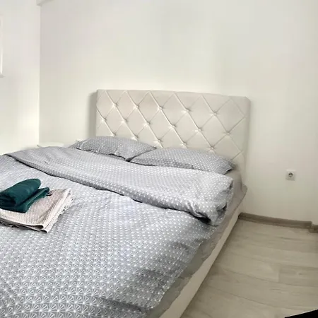 Apartman Sunny, Istocno Sarajevo - Lukavica Daire Dış mekan fotoğraf