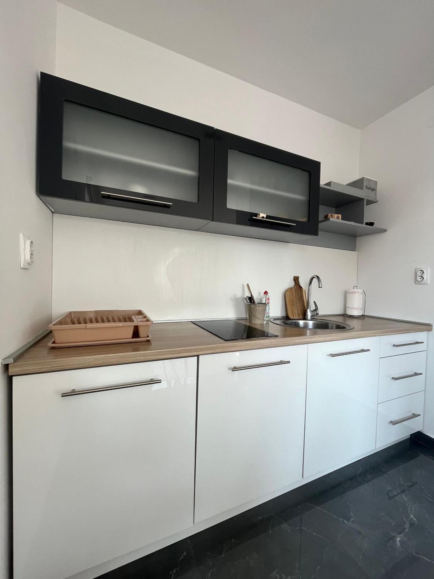 Apartman Sunny, Istocno - Lukavica Apartment *